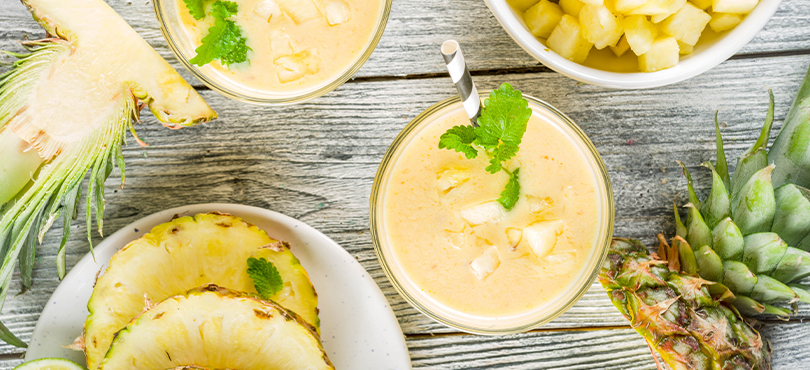 Pineapple, Cucumber & Apple Smoothie for Healthy Skin!